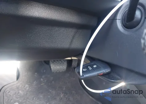 2020 Volkswagen Jetta 1.4T R-Line/1.4T S/1.4T Se z USA, uszkodzony, nr VIN 3VWC57BU8LM089581